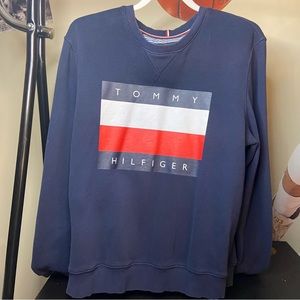 Navy blue Tommy Hilfiger sweater